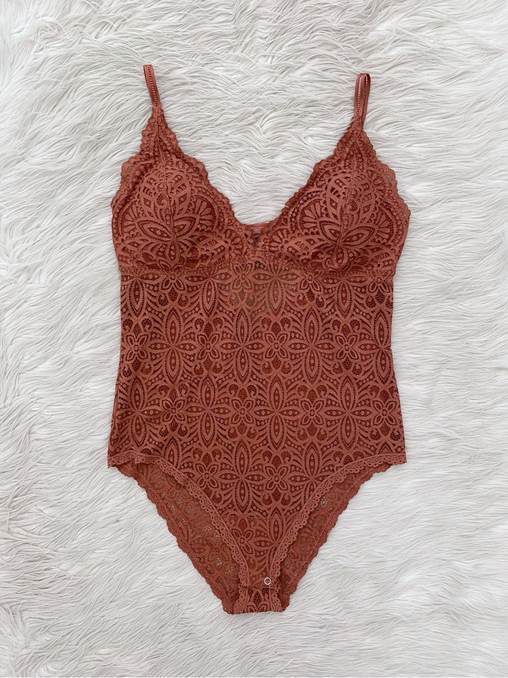 Gilly Hicks Hollister Sheer Allover Lace Bodysuit V-Neck Rust Orange Clay L